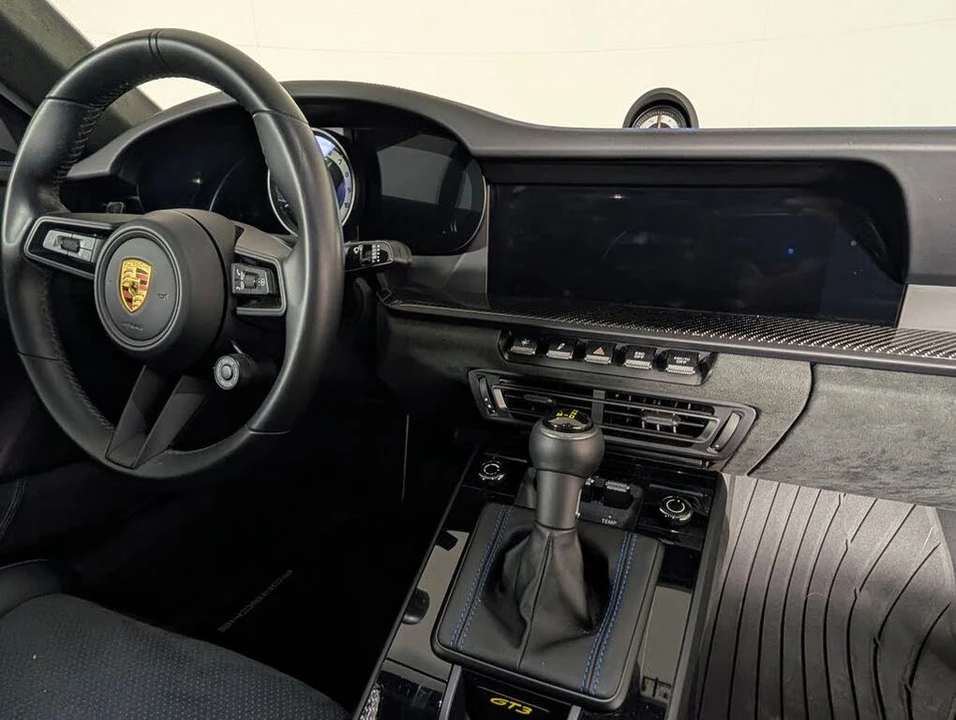 2022 Porsche 992 GT3 - Image 20 of 31