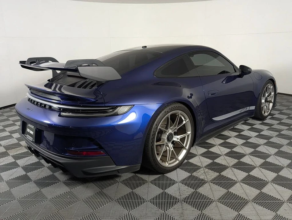 2022 Porsche 992 GT3 - Image 7 of 31