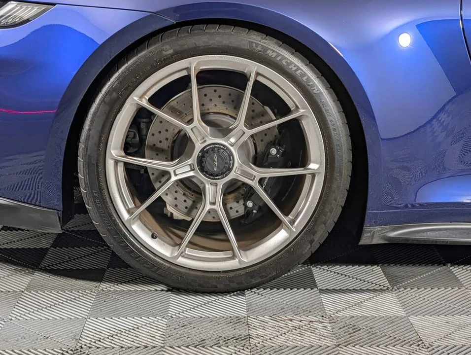2022 Porsche 992 GT3 - Image 13 of 31