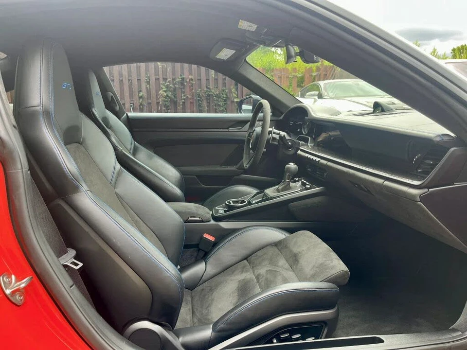 2022 Porsche 992 GT3 - Image 16 of 31