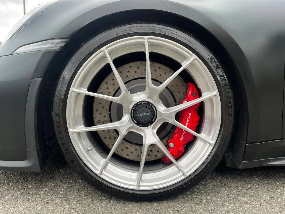 2022 Porsche 992 GT3 - Image 30 of 31