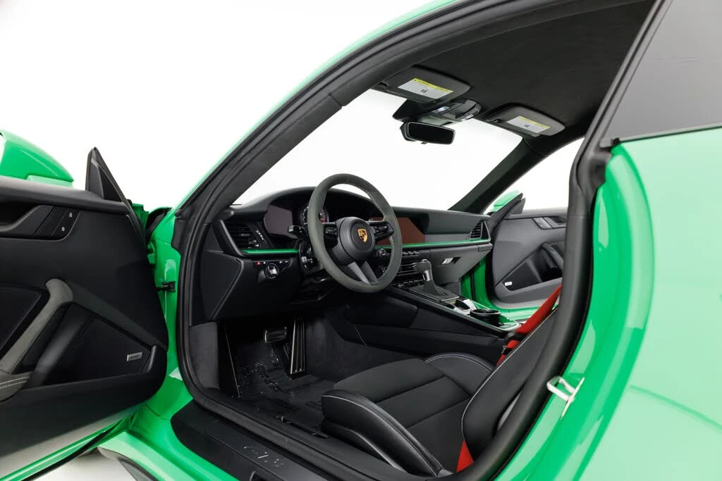 2022 Porsche 992 GT3 - Image 14 of 31