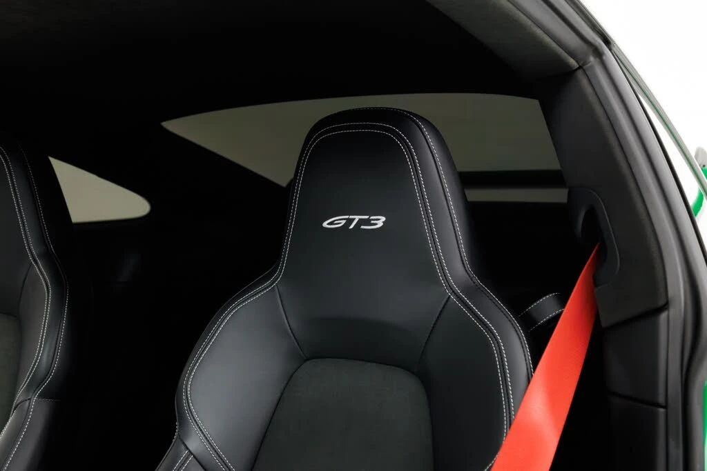 2022 Porsche 992 GT3 - Image 17 of 31