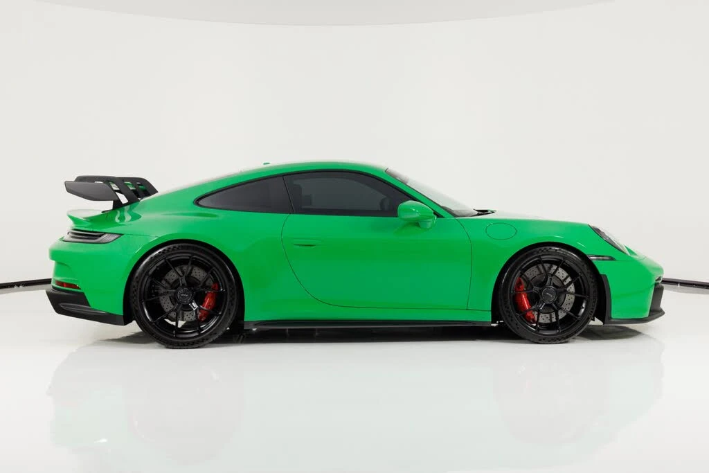 2022 Porsche 992 GT3 - Image 2 of 31