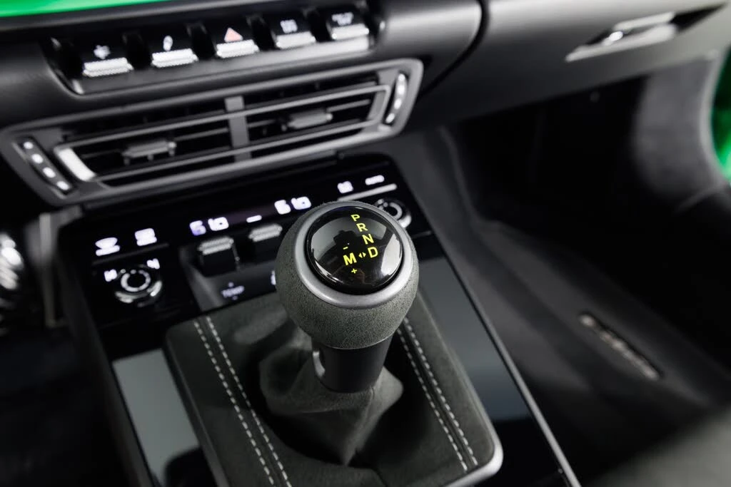 2022 Porsche 992 GT3 - Image 28 of 31