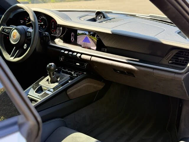 2022 Porsche 992 GT3 - Image 30 of 31