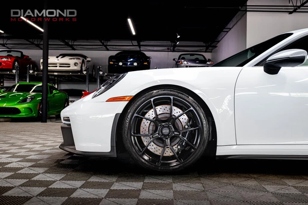 2022 Porsche 992 GT3 - Image 12 of 31