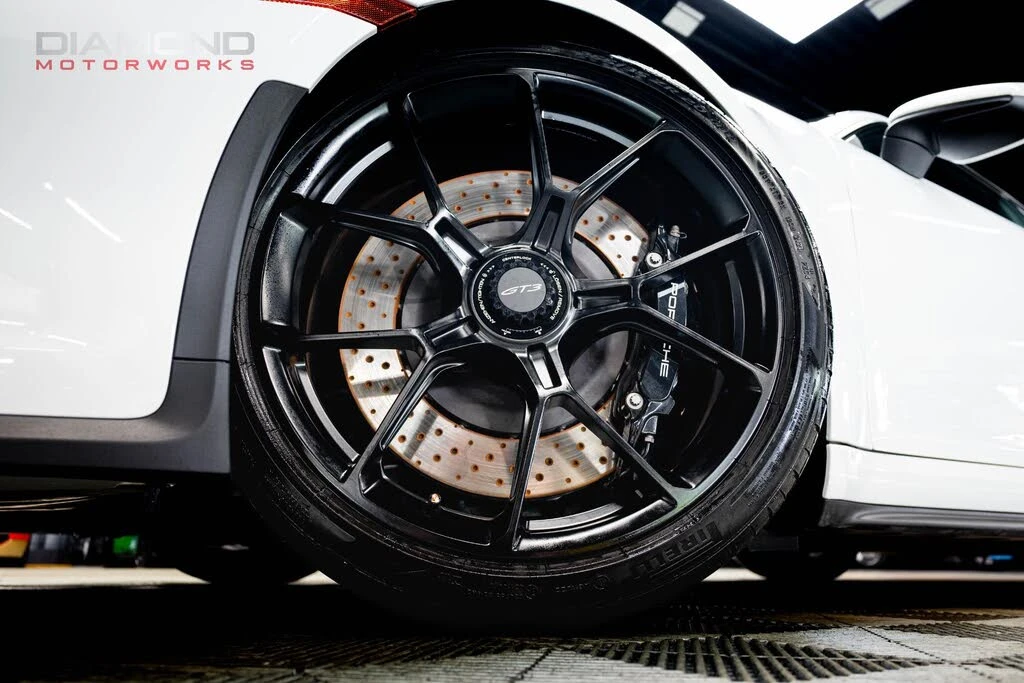 2022 Porsche 992 GT3 - Image 7 of 31