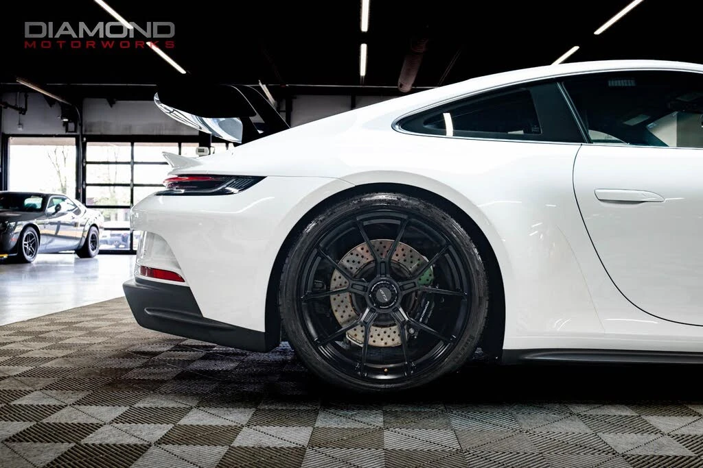 2022 Porsche 992 GT3 - Image 25 of 31