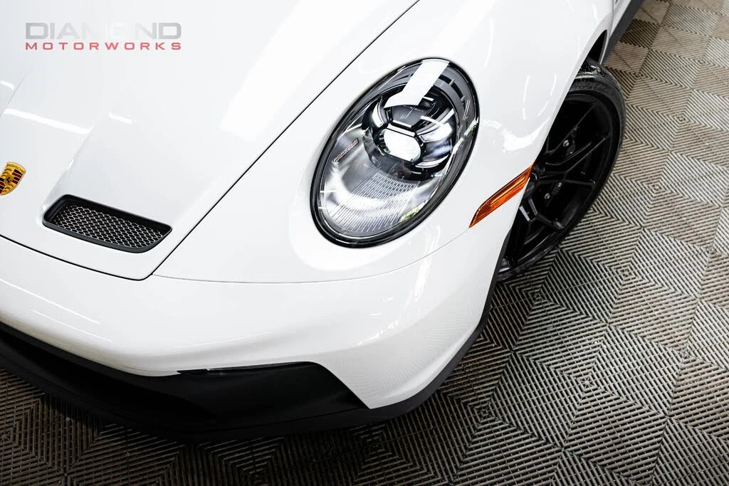 2022 Porsche 992 GT3 - Image 5 of 31