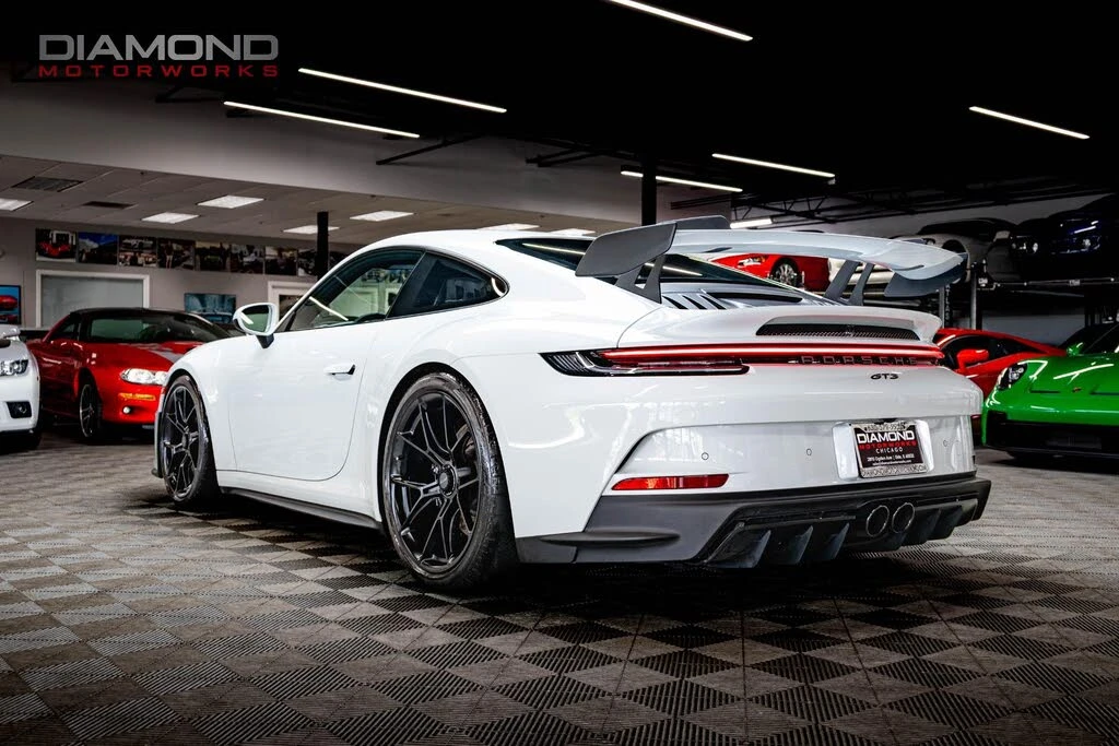 2022 Porsche 992 GT3 - Image 2 of 31