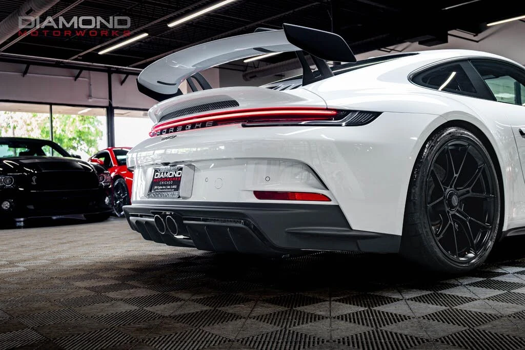 2022 Porsche 992 GT3 - Image 23 of 31
