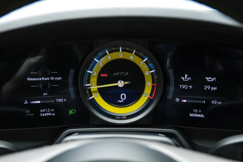 2022 Porsche 992 GT3 - Image 20 of 31