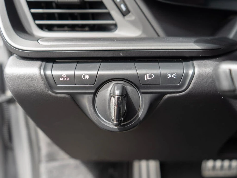 2022 Porsche 992 GT3 - Image 19 of 31