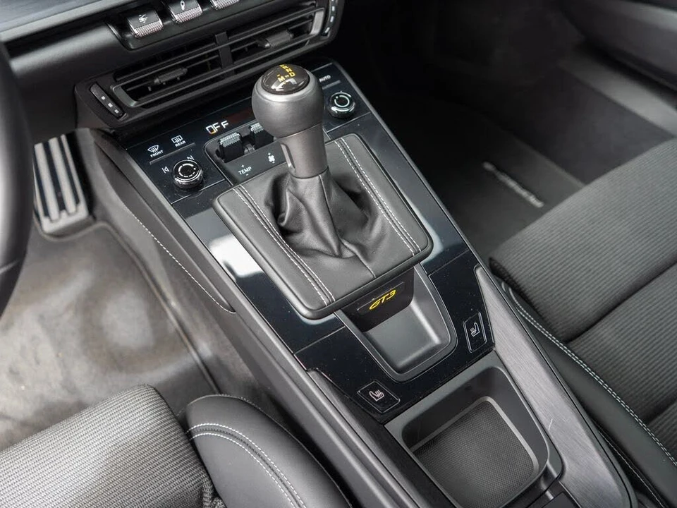 2022 Porsche 992 GT3 - Image 26 of 31