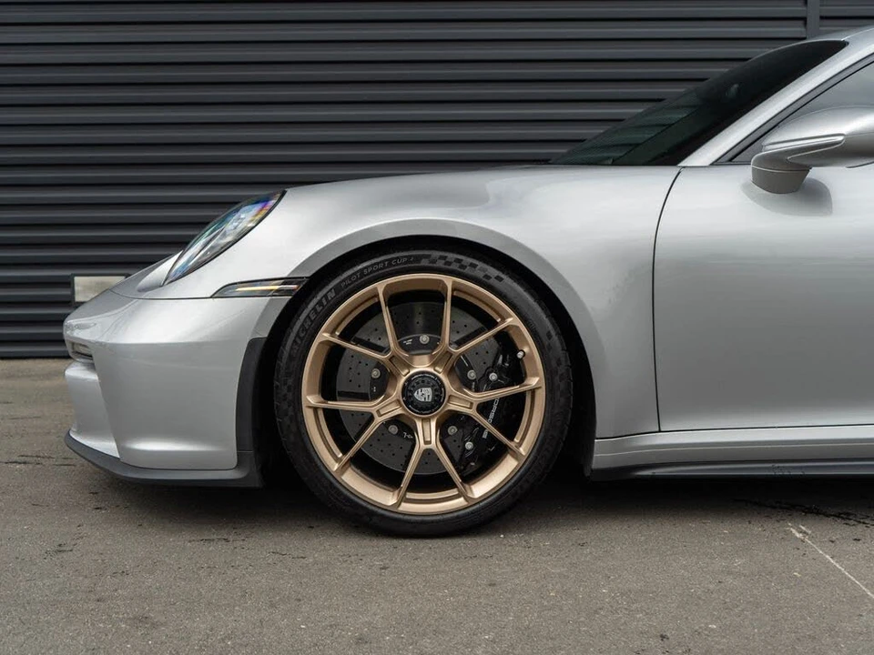 2022 Porsche 992 GT3 - Image 12 of 31