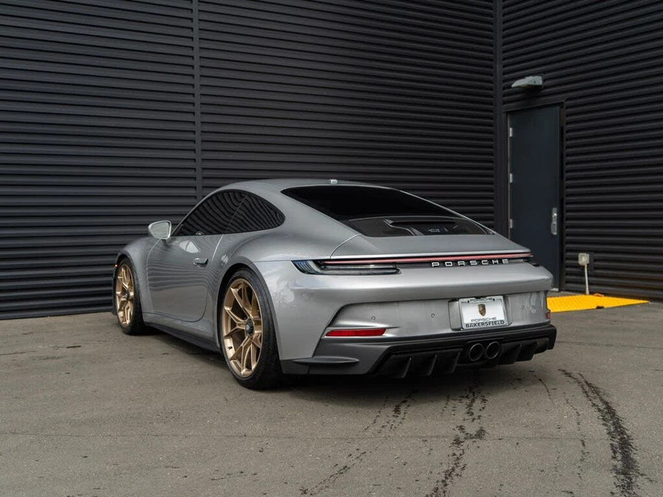 2022 Porsche 992 GT3 - Image 3 of 31