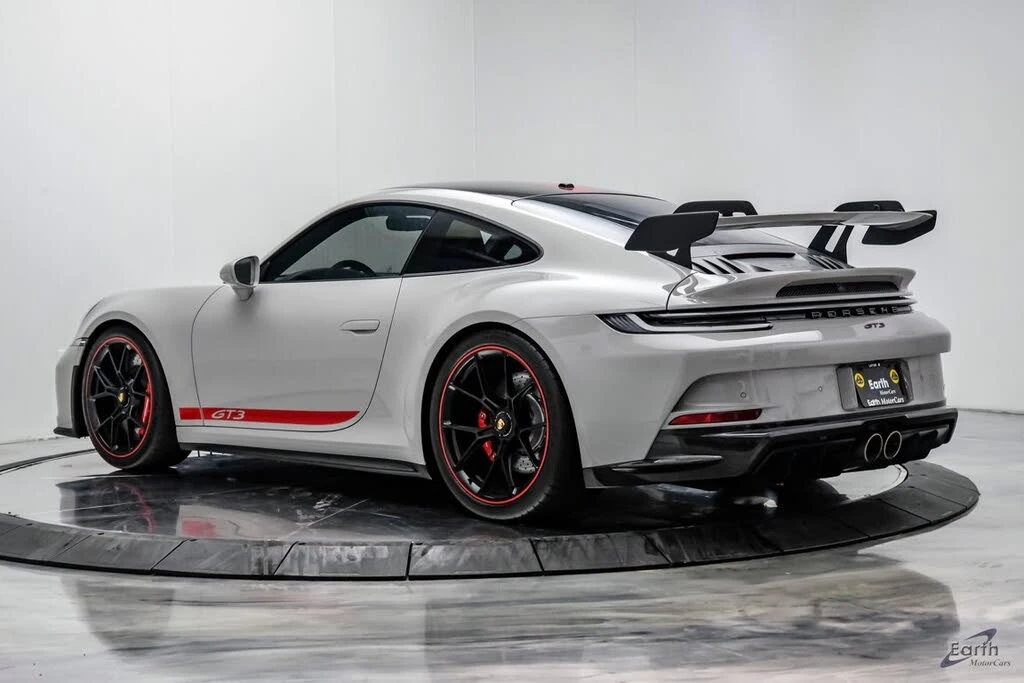 2022 Porsche 992 GT3 - Image 11 of 31