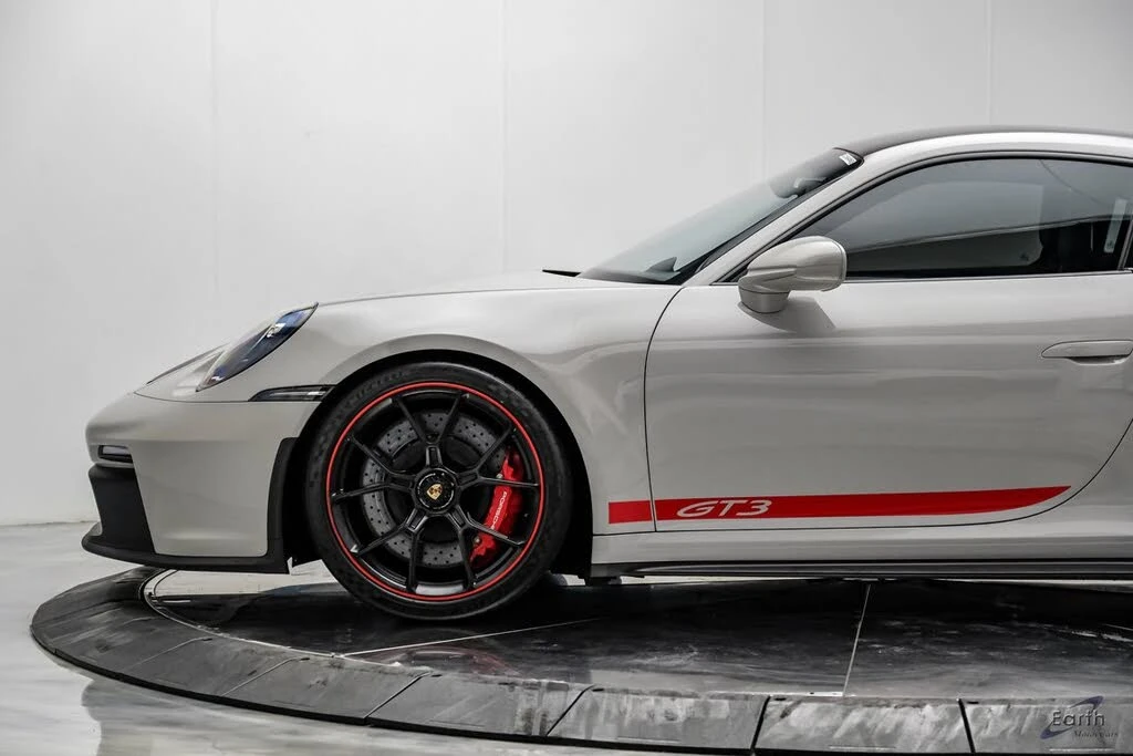 2022 Porsche 992 GT3 - Image 9 of 31