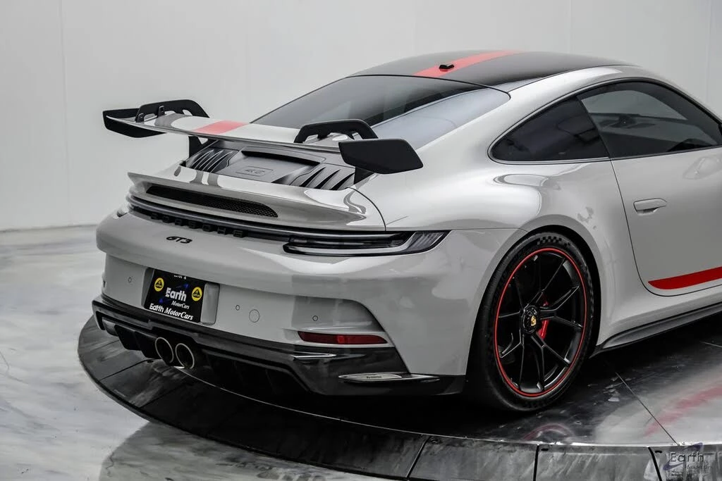 2022 Porsche 992 GT3 - Image 24 of 31