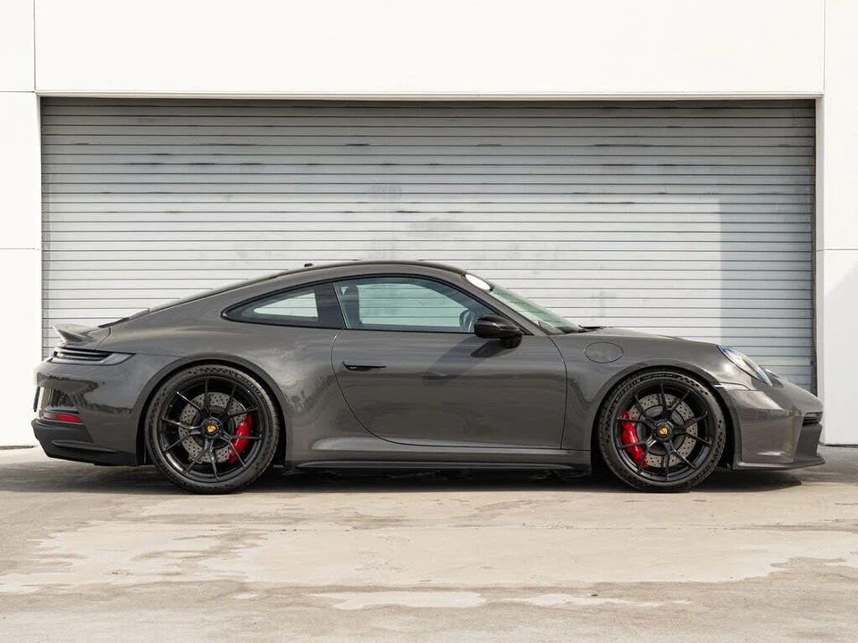 2022 Porsche 992 GT3 - Image 8 of 31