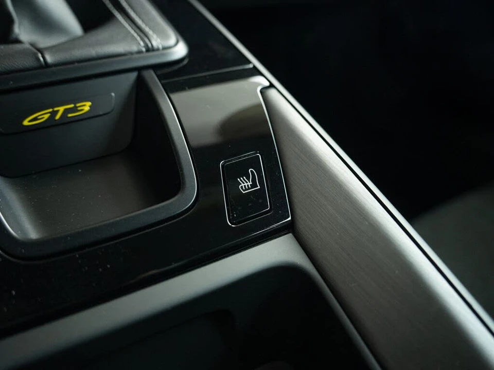 2022 Porsche 992 GT3 - Image 26 of 31