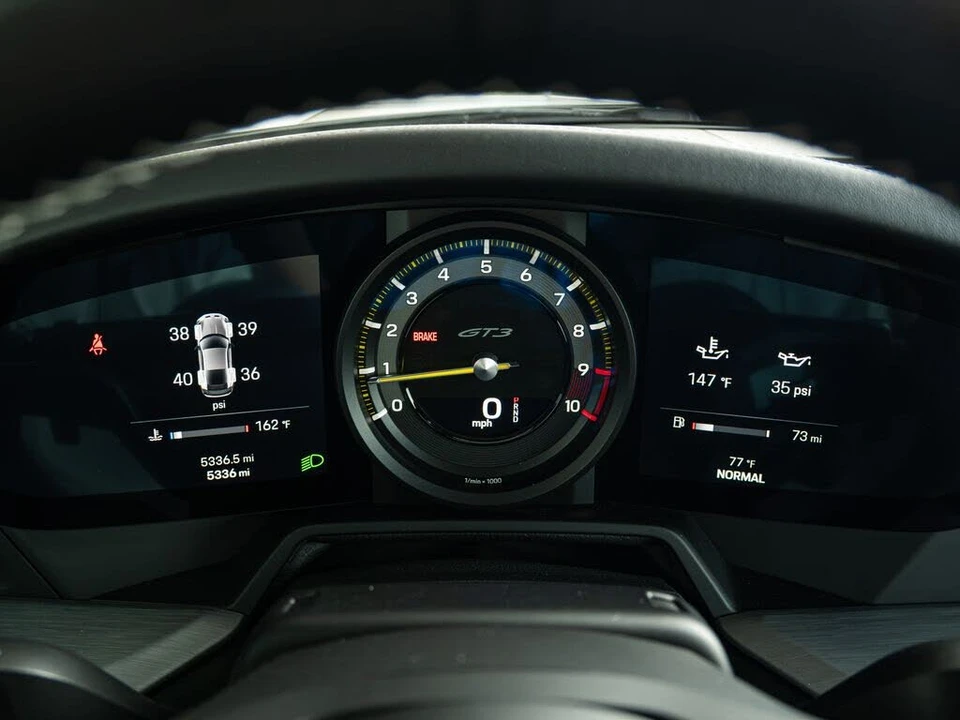 2022 Porsche 992 GT3 - Image 12 of 31
