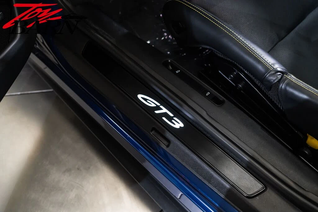 2022 Porsche 992 GT3 - Image 21 of 31