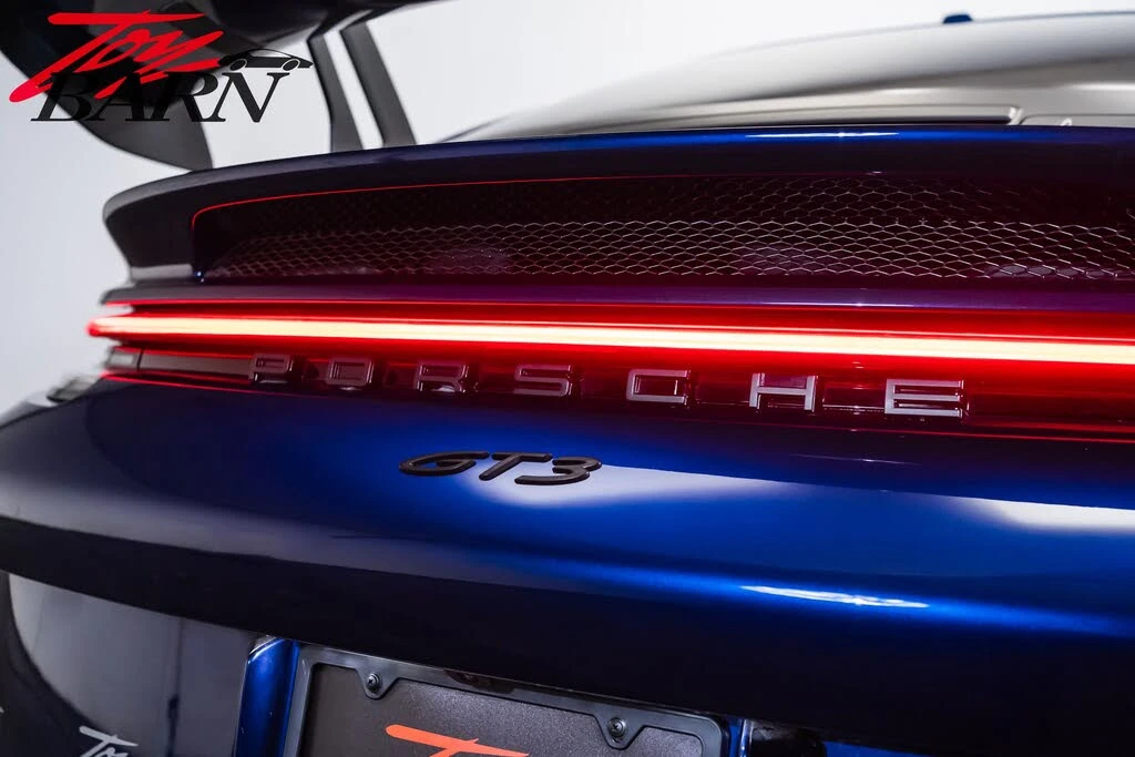 2022 Porsche 992 GT3 - Image 9 of 31