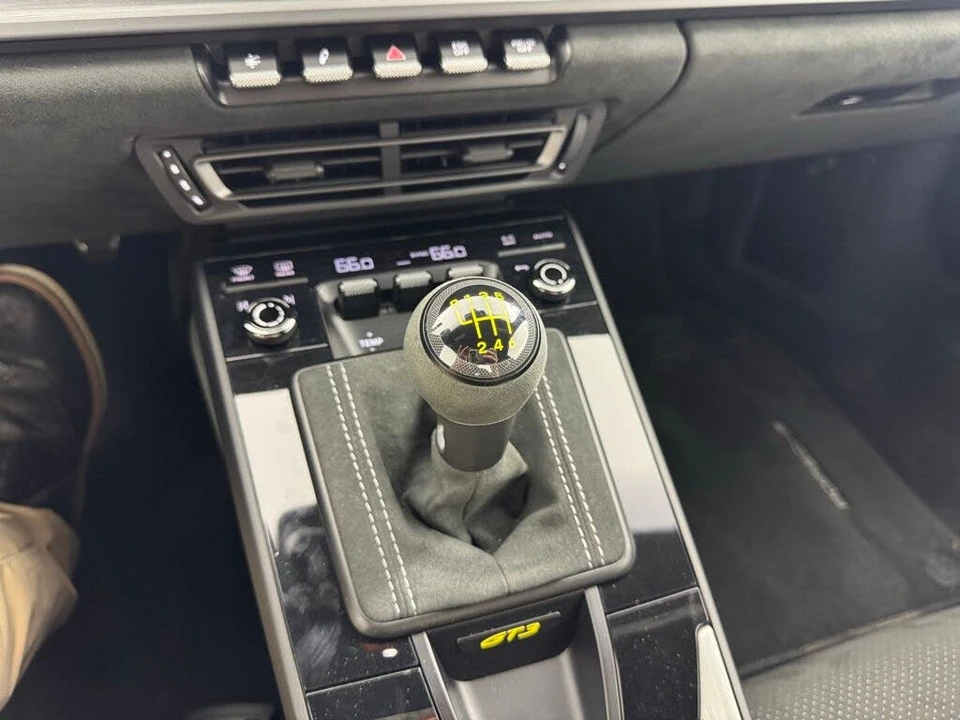2022 Porsche 992 GT3 - Image 22 of 24