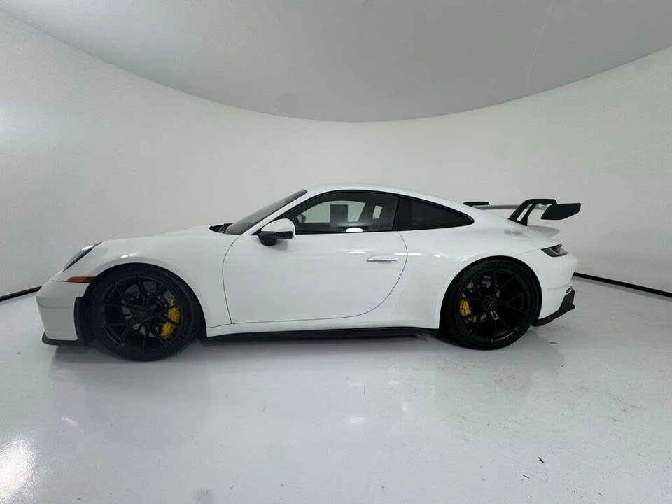 2022 Porsche 992 GT3 - Image 7 of 24
