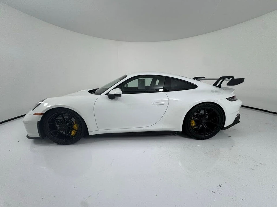 2022 Porsche 992 GT3 - Image 2 of 24