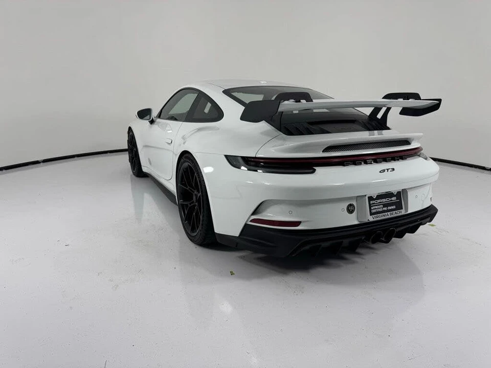 2022 Porsche 992 GT3 - Image 8 of 24