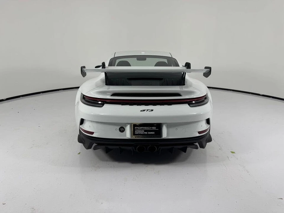 2022 Porsche 992 GT3 - Image 9 of 24