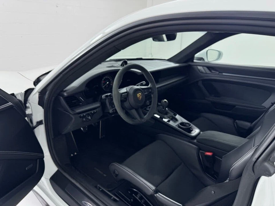 2022 Porsche 992 GT3 - Image 16 of 24