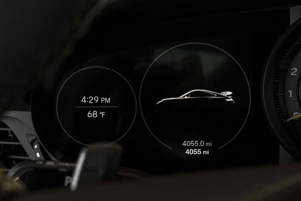 2022 Porsche 992 GT3 - Image 28 of 31
