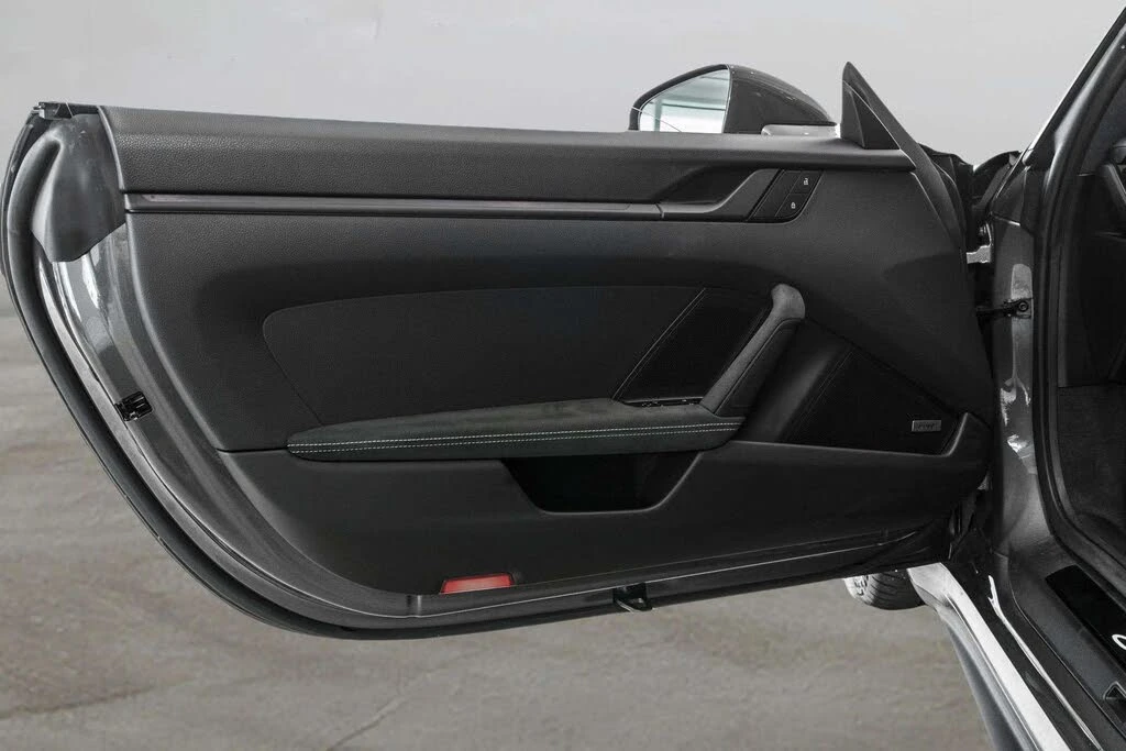 2022 Porsche 992 GT3 - Image 20 of 31