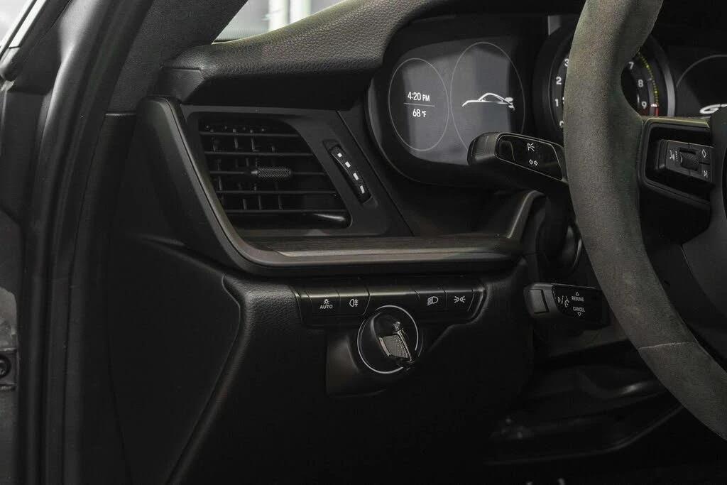 2022 Porsche 992 GT3 - Image 24 of 31