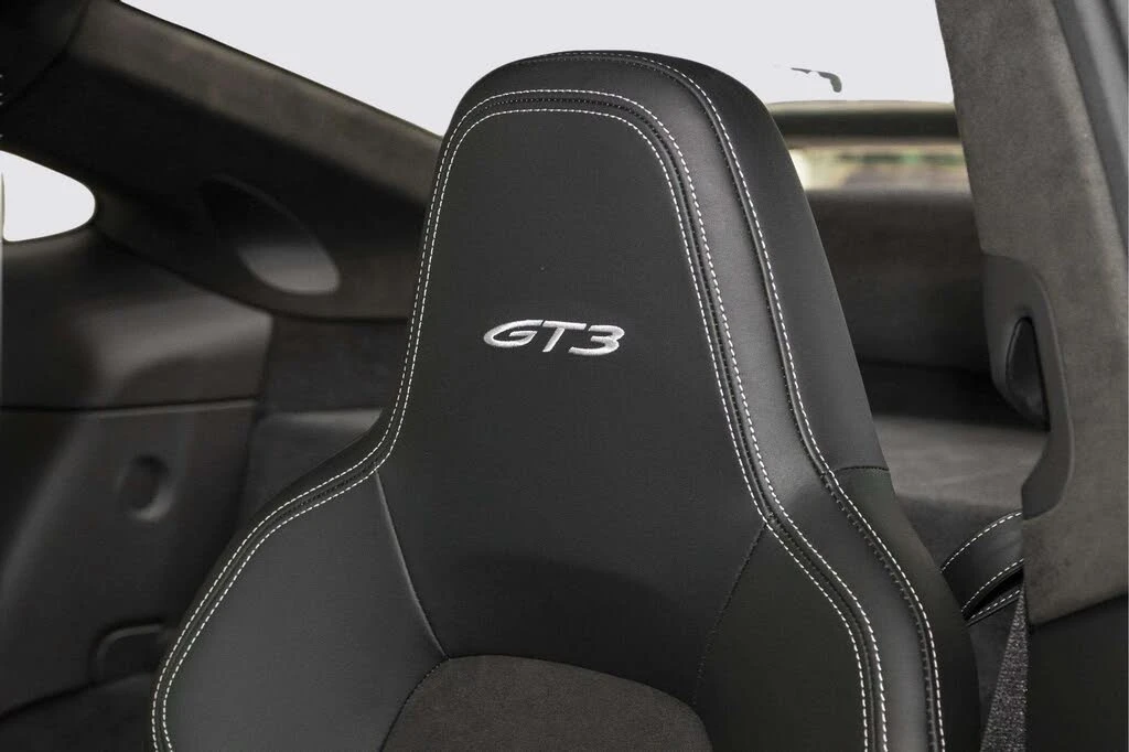 2022 Porsche 992 GT3 - Image 16 of 31