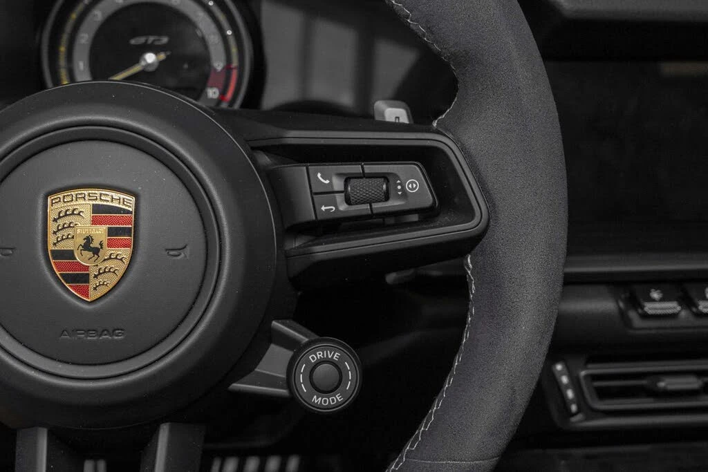 2022 Porsche 992 GT3 - Image 30 of 31
