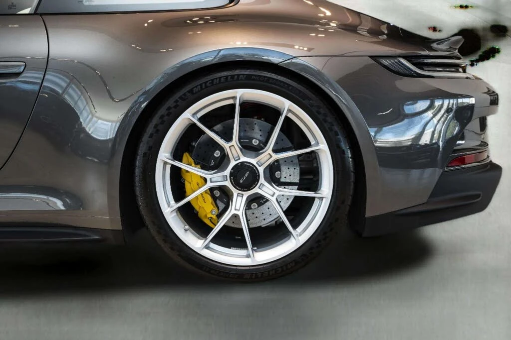 2022 Porsche 992 GT3 - Image 10 of 31