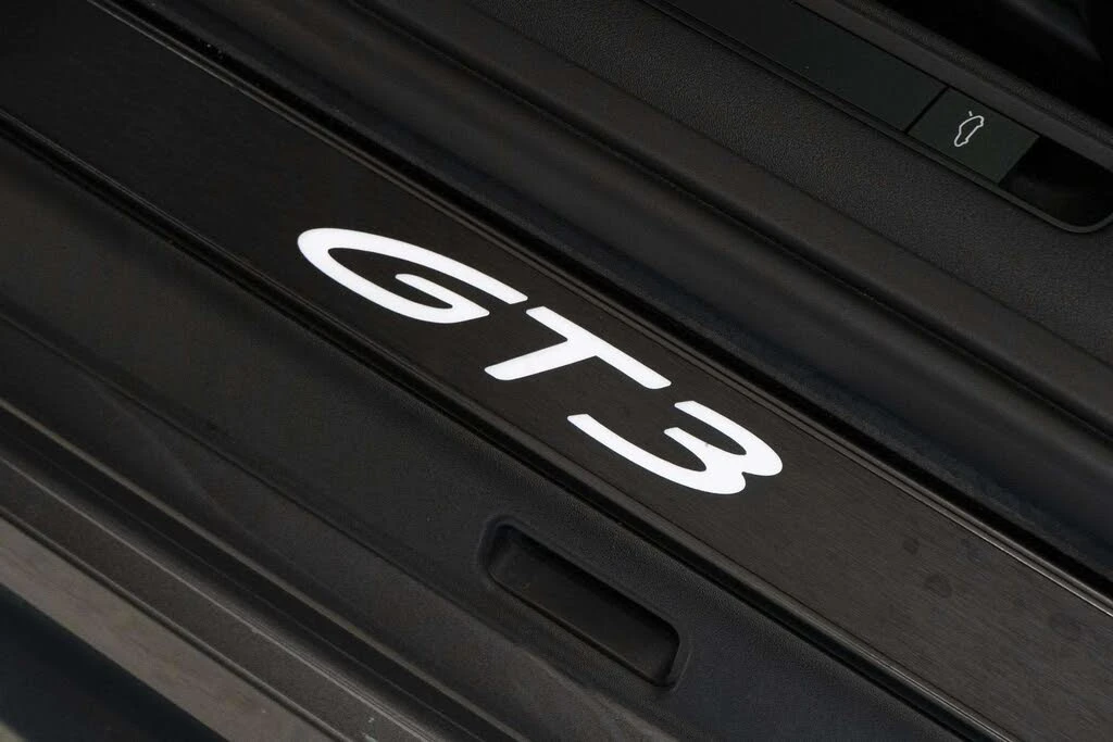 2022 Porsche 992 GT3 - Image 18 of 31