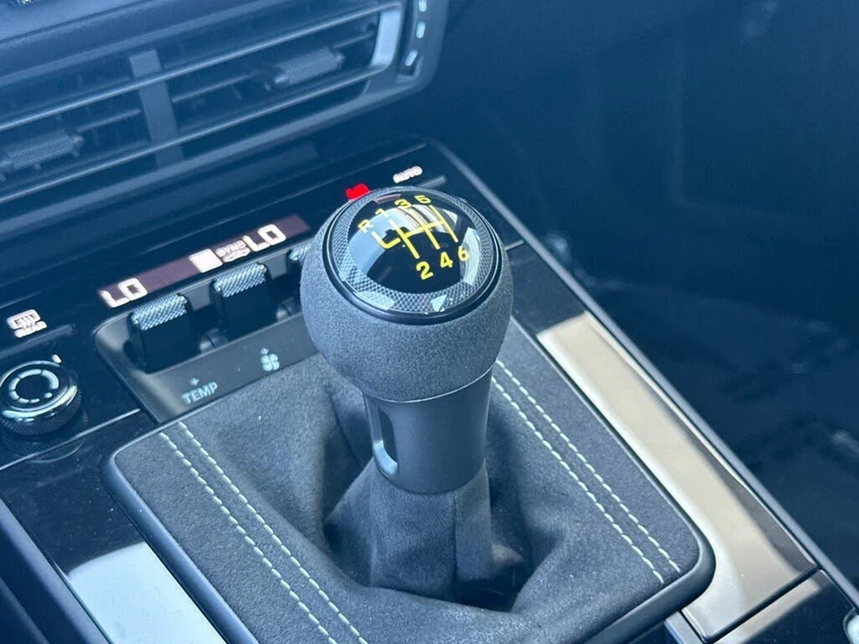 2022 Porsche 992 GT3 - Image 18 of 27