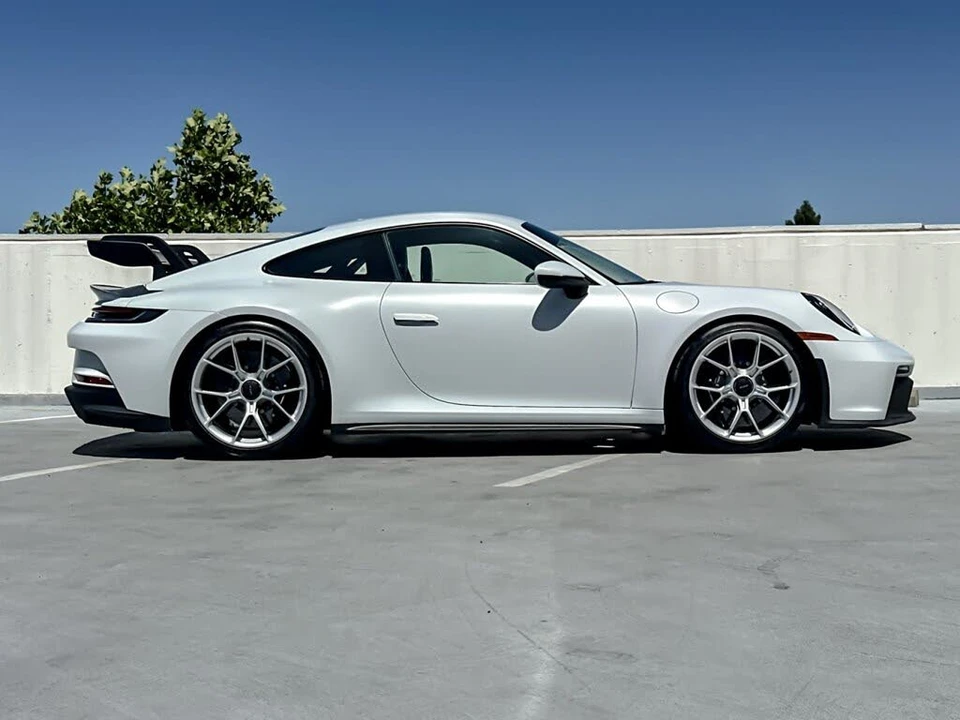 2022 Porsche 992 GT3 - Image 7 of 27