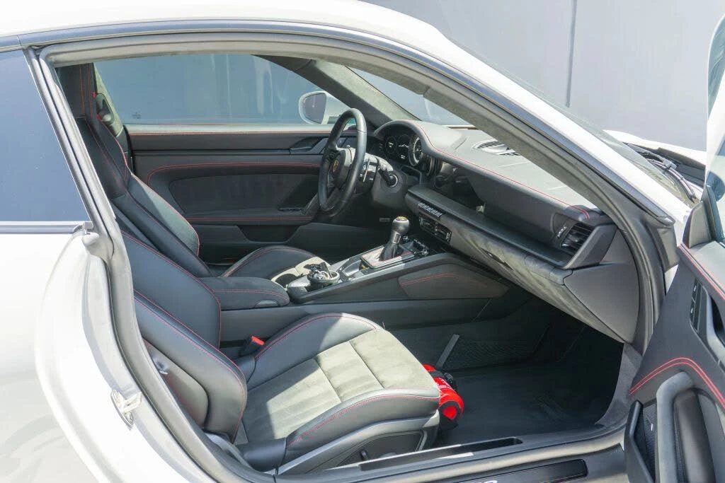 2022 Porsche 992 GT3 - Image 13 of 31