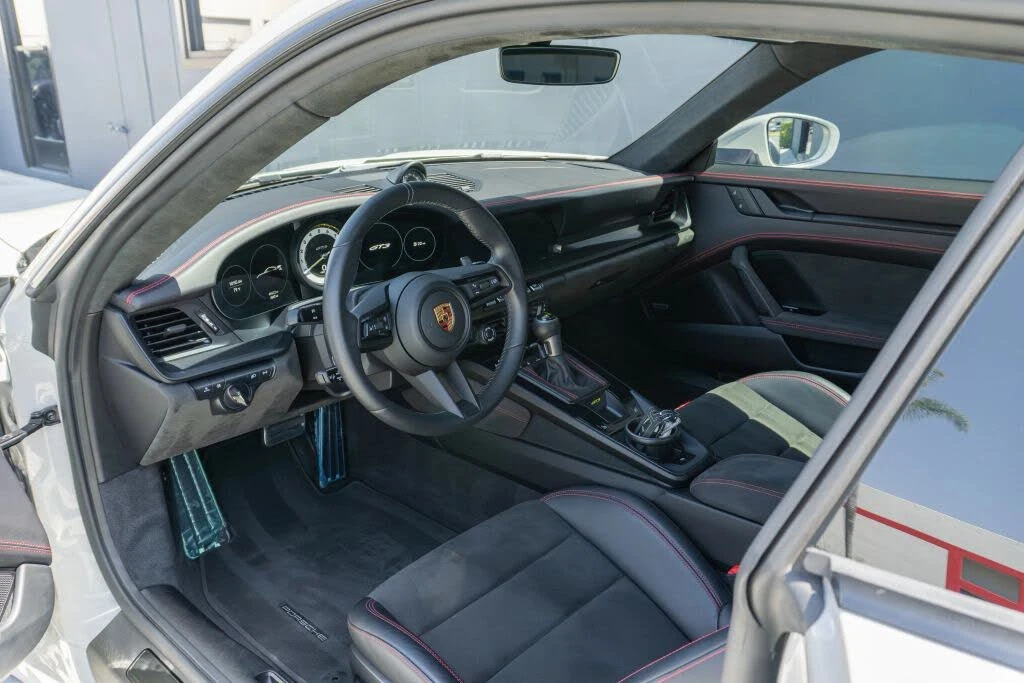 2022 Porsche 992 GT3 - Image 10 of 31