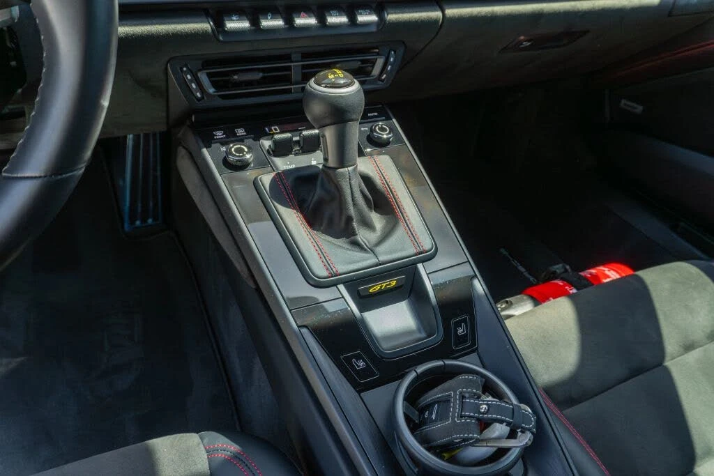 2022 Porsche 992 GT3 - Image 14 of 31