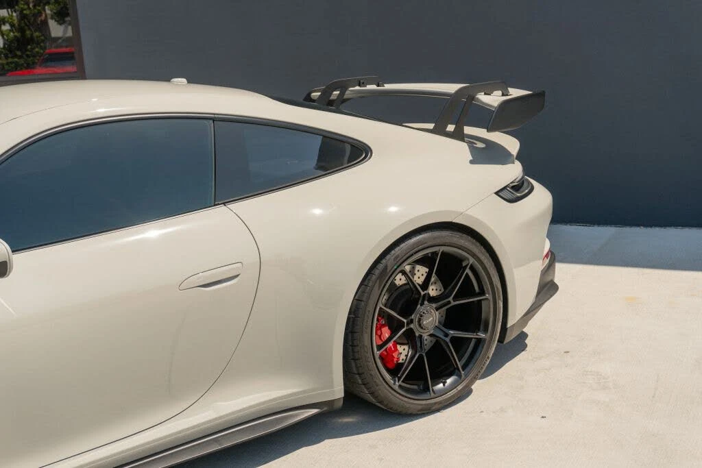 2022 Porsche 992 GT3 - Image 24 of 31