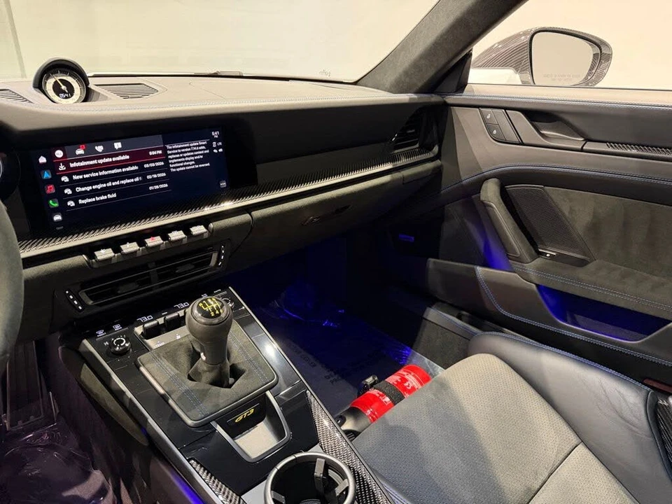 2022 Porsche 992 GT3 - Image 25 of 31