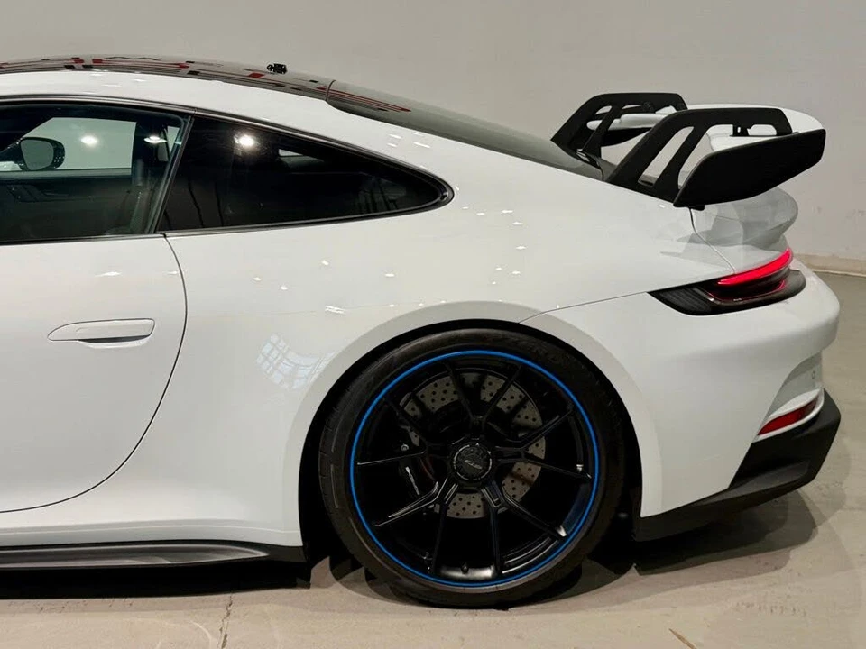 2022 Porsche 992 GT3 - Image 10 of 31